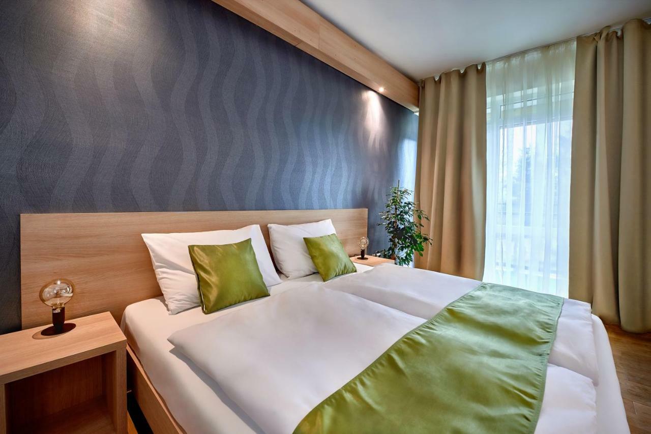 Kochau Hotel *